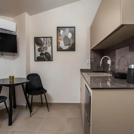 Olympian Muses Apartament