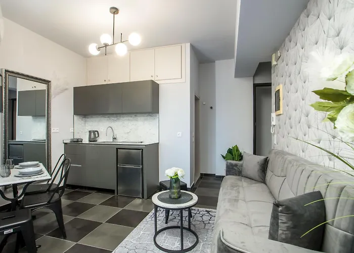 Olympian Muses Apartament